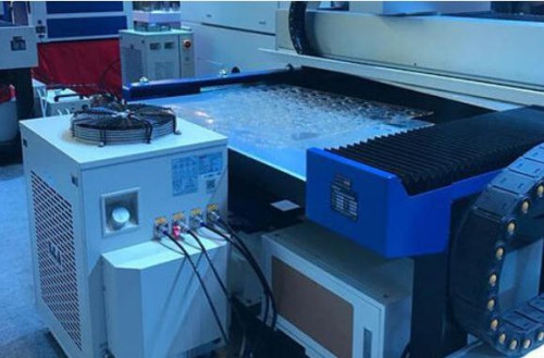 水冷螺桿式冷水機組漏水原因及處理方法